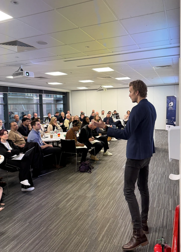 Andreas Andresen teaching a full Aspire Education cohort